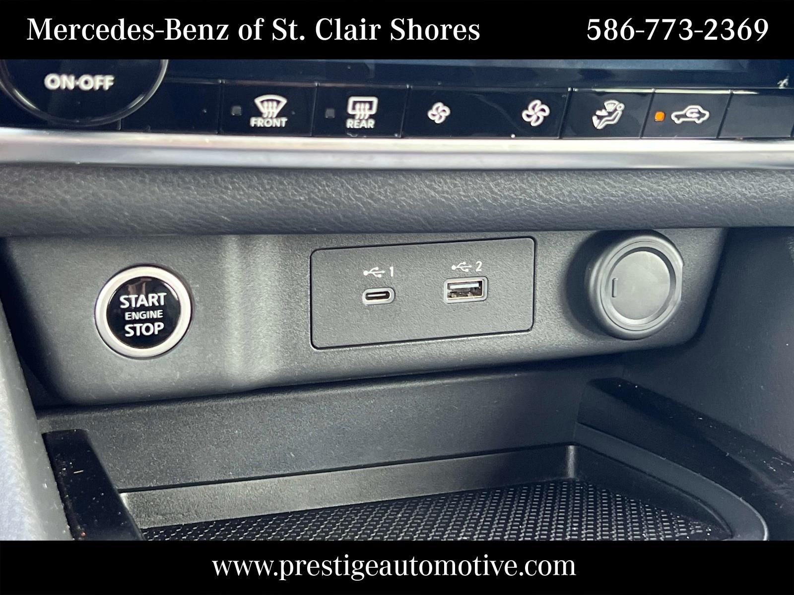 Used 2022 Gray Nissan SV image 26