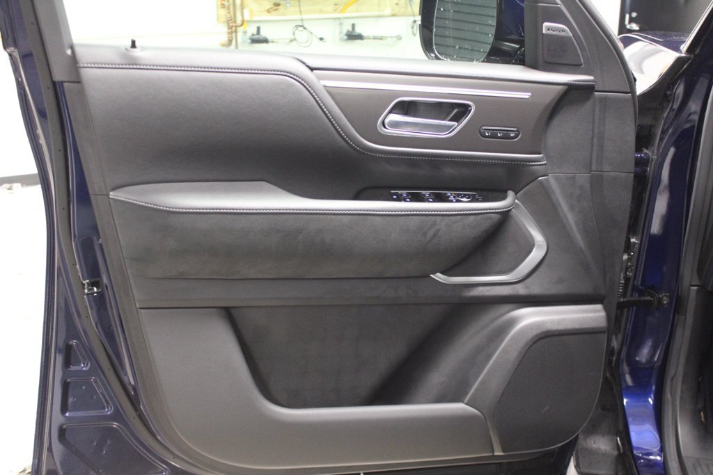 Used 2025 Blue INFINITI LUXE image 19
