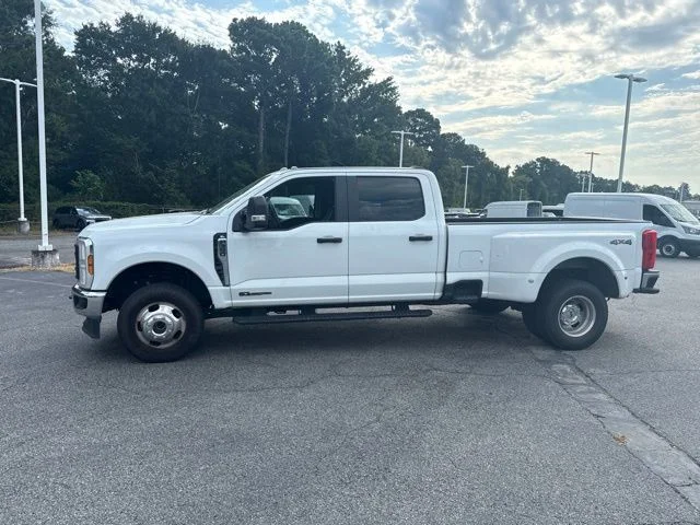 Used 2024 Oxford White Ford XL image 7