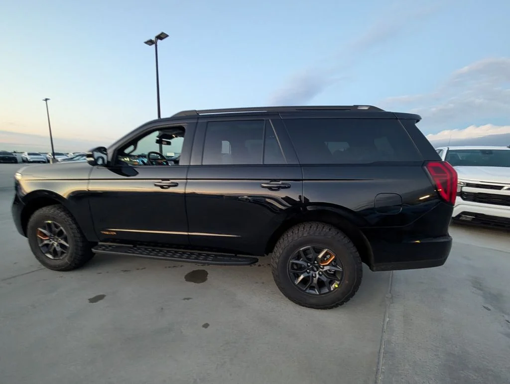 New 2026 Black Ford Tremor image 11