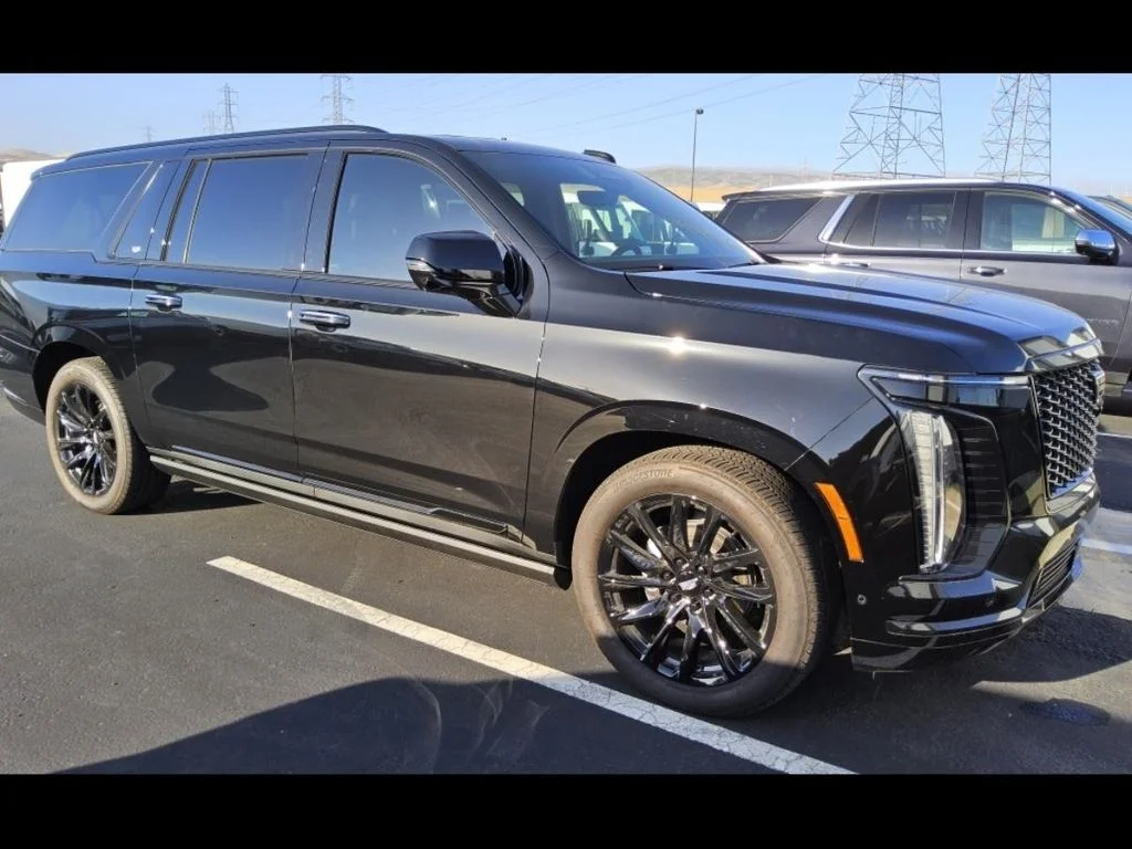 2025 Cadillac Escalade ESV 4WD Premium Luxury's photo