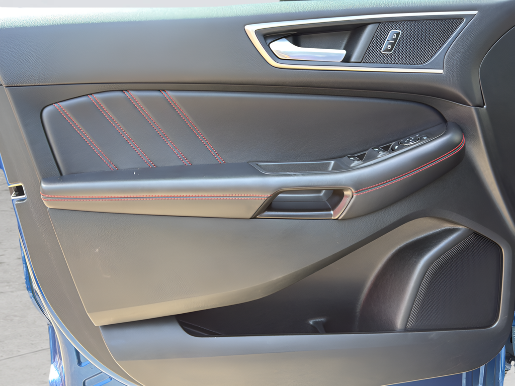 Used 2023 Blue Ford ST Line image 20