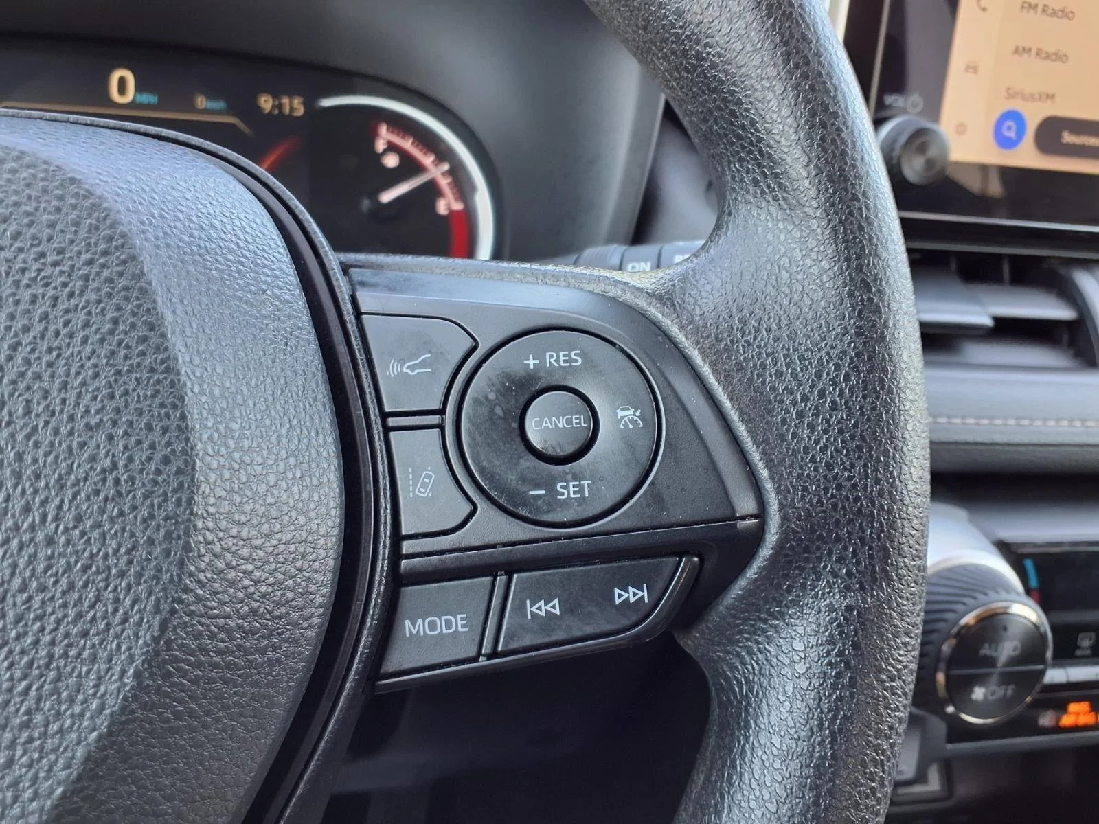 Used 2024  Toyota XLE image 27