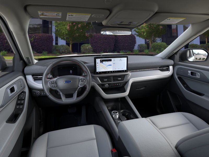 New 2026 Star White Metallic Tri-Coat Ford Active image 32