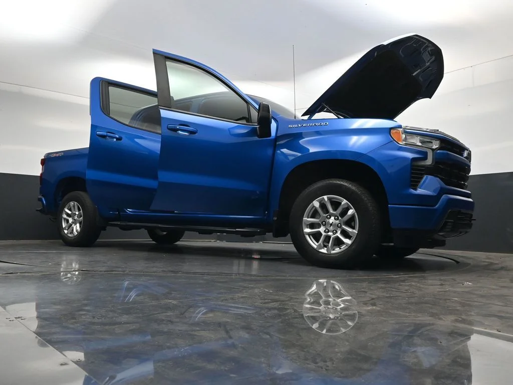 Used 2022 Blue Chevrolet RST image 47