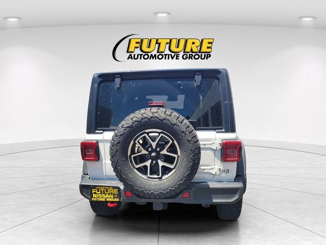 Used 2024 White/off-white Jeep Rubicon image 4