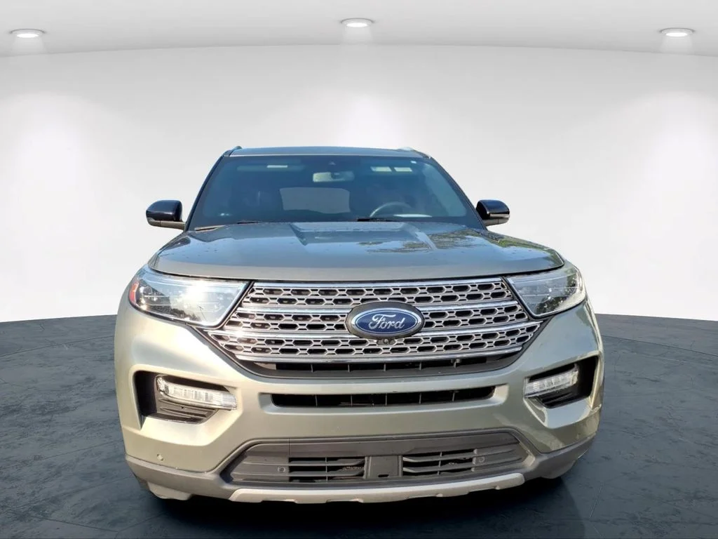 Used 2020 Green Ford Limited image 9