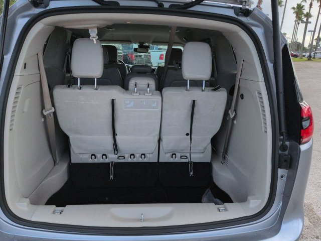 Used 2021 Silver Chrysler Touring L image 12