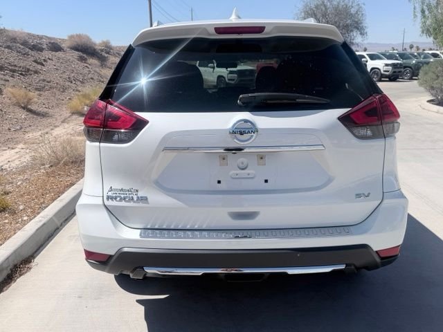 Used 2017 White Nissan SV image 7