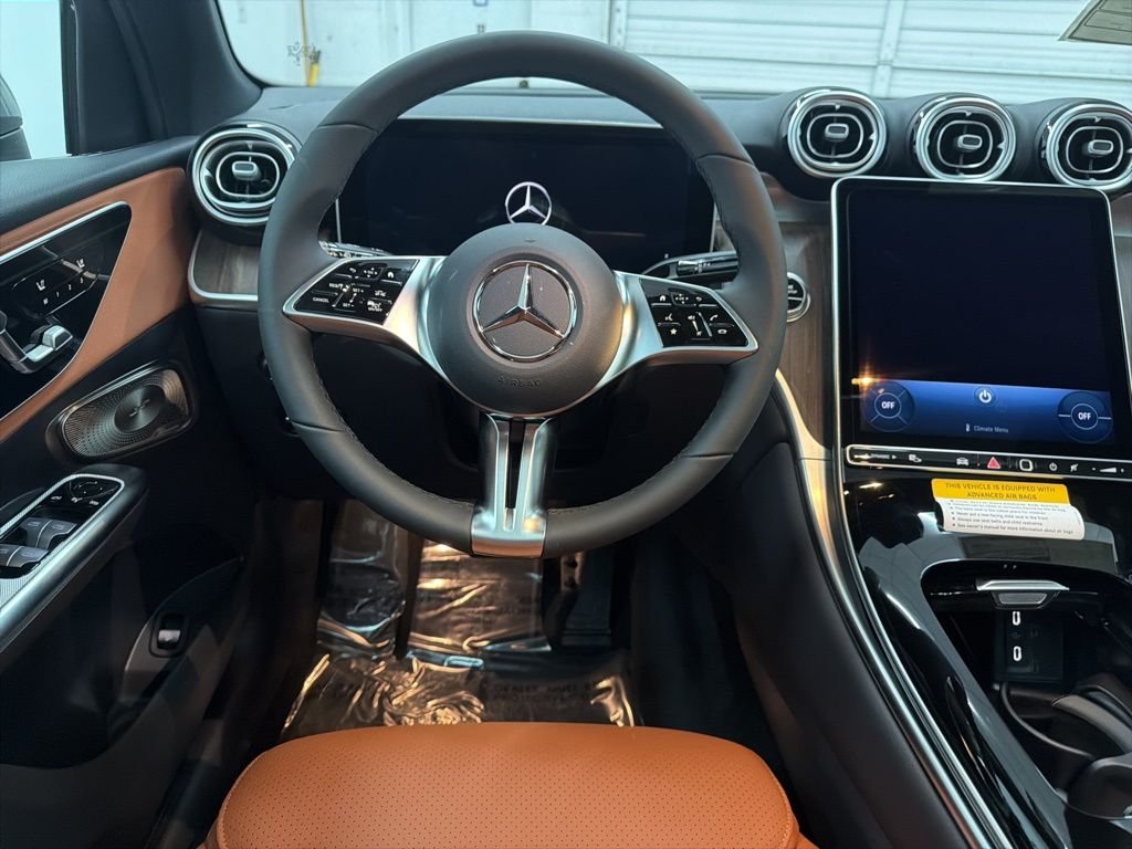Used 2026 White Mercedes-Benz GLC 300 image 21