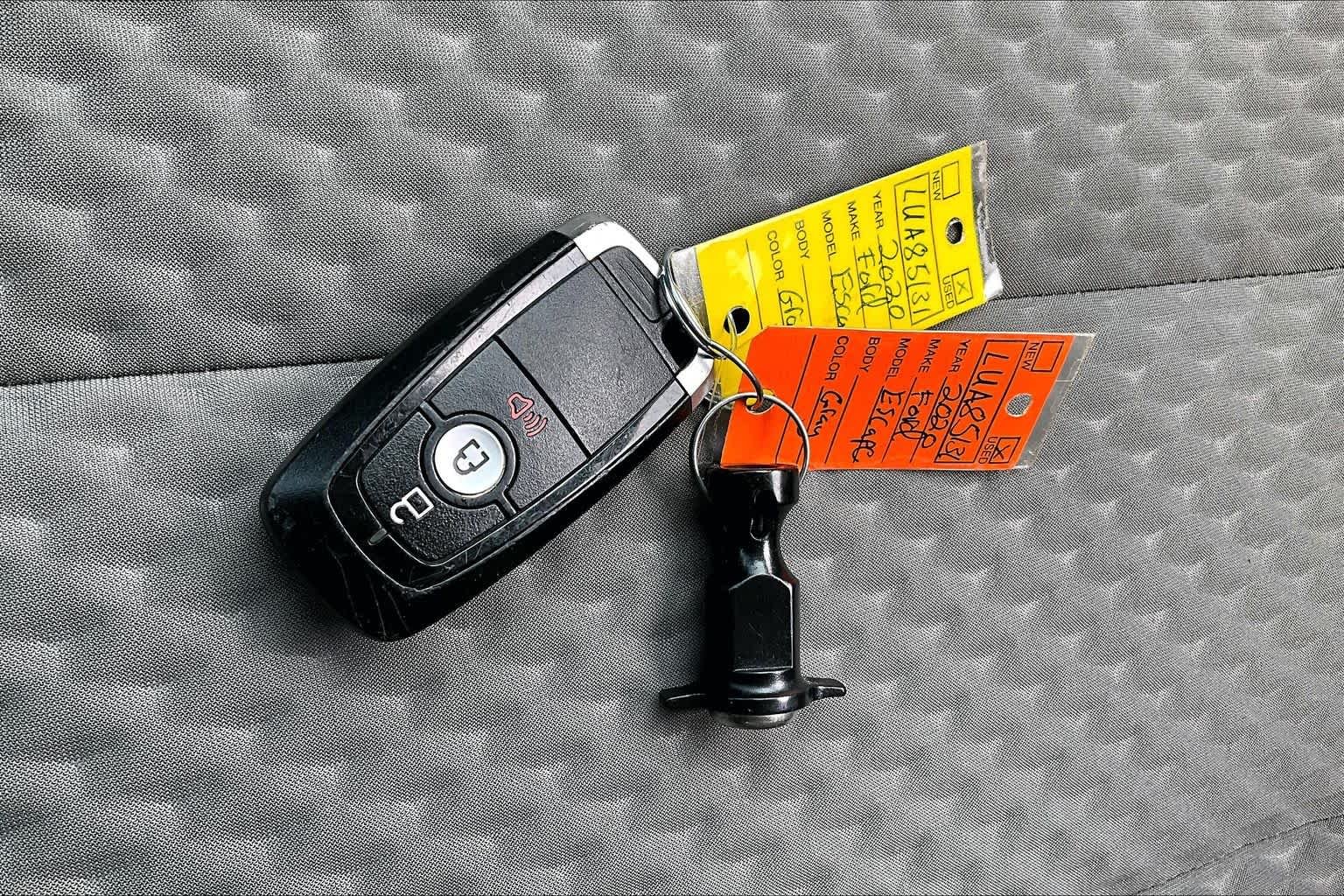 Used 2020 Magnetic Ford SE image 15