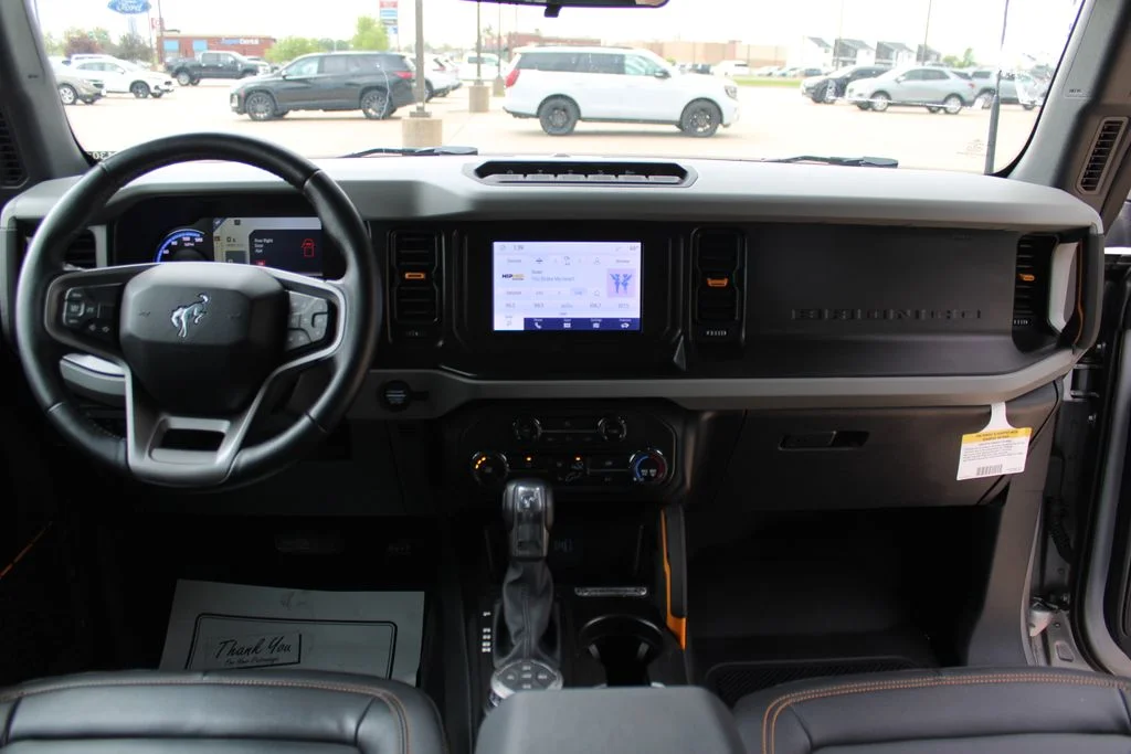 Used 2022 Silver Ford Badlands image 40