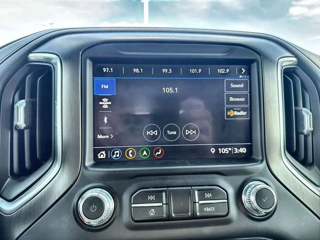 Used 2019 White GMC AT4 image 16