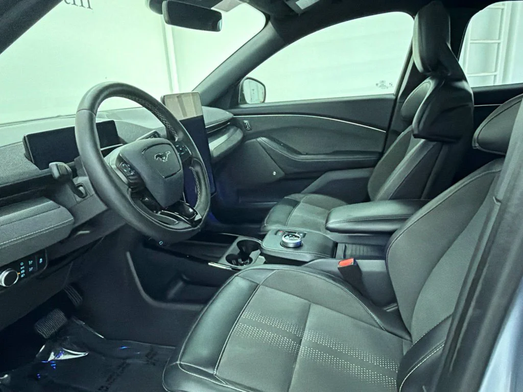 Used 2022 Blue Ford GT image 20