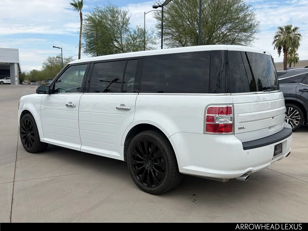 Used 2019 White Ford SEL image 4