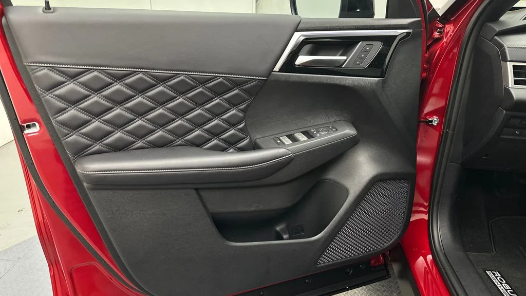 New 2026 Red Nissan Platinum Plug-In Hybrid image 16