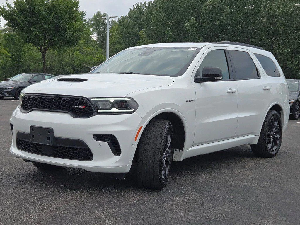 Used 2025 White/off-white Dodge R/T Plus image 3