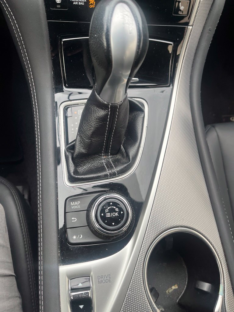 Used 2015 Graphite Shadow INFINITI Premium image 3