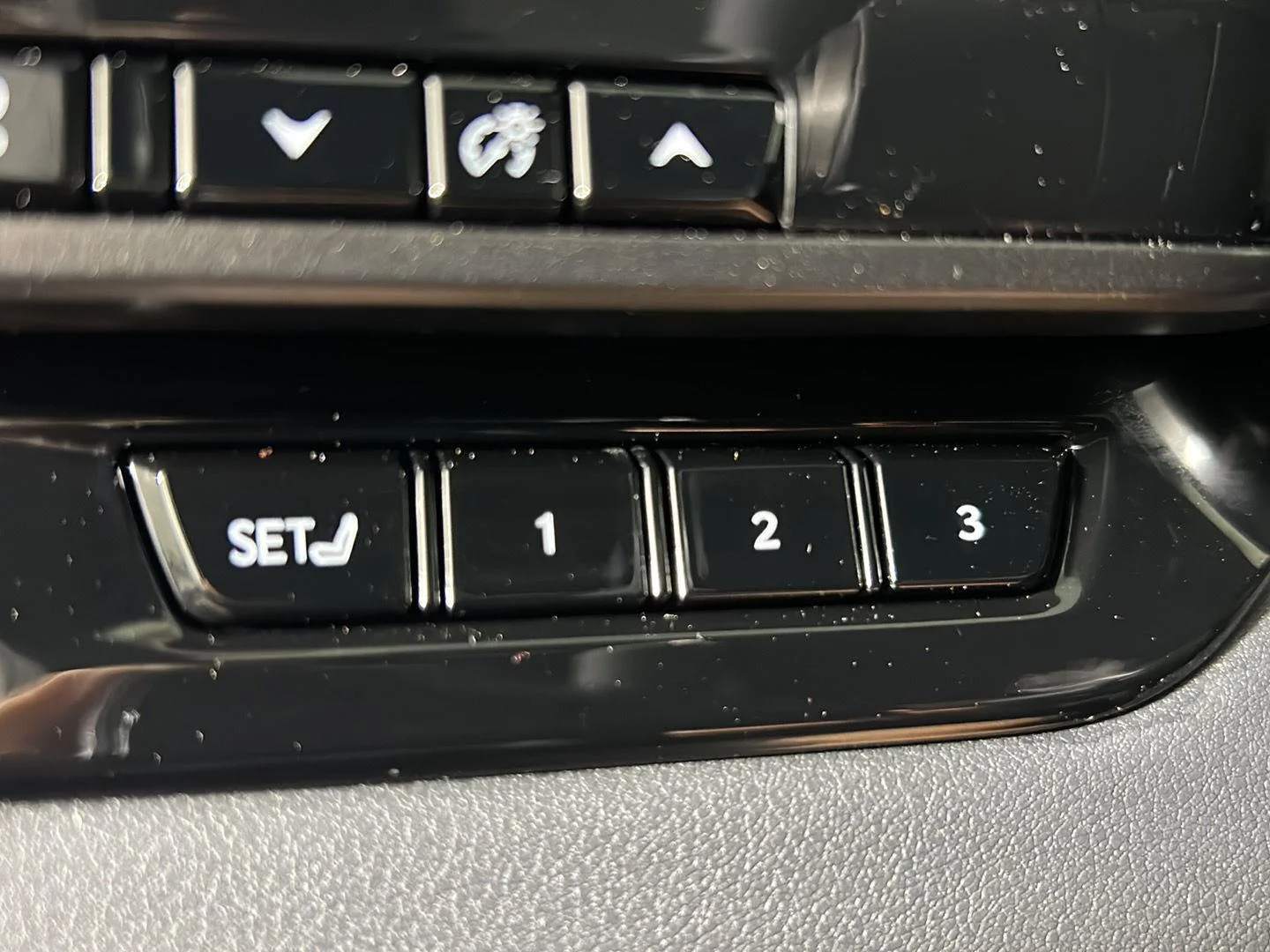 Used 2025 Nightfall Mica Lexus RX 350h Premium Plus image 29
