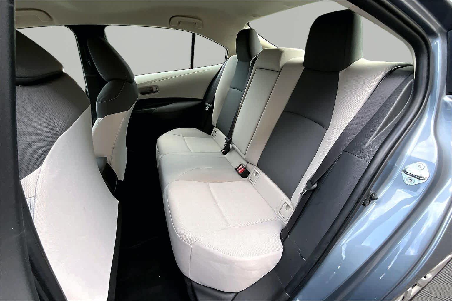 Used 2022 Celestite Toyota LE image 21