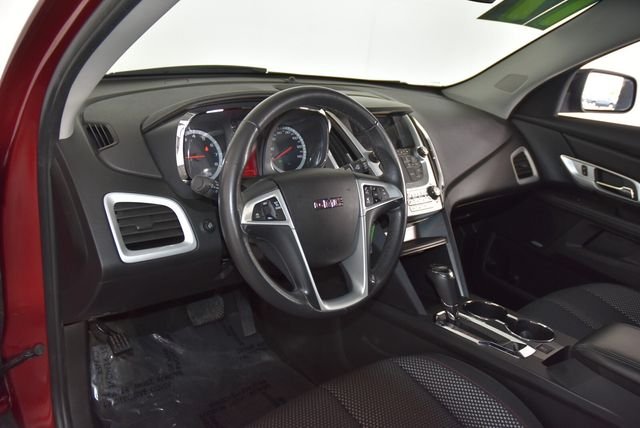 Used 2017 Red GMC SLE-2 image 28