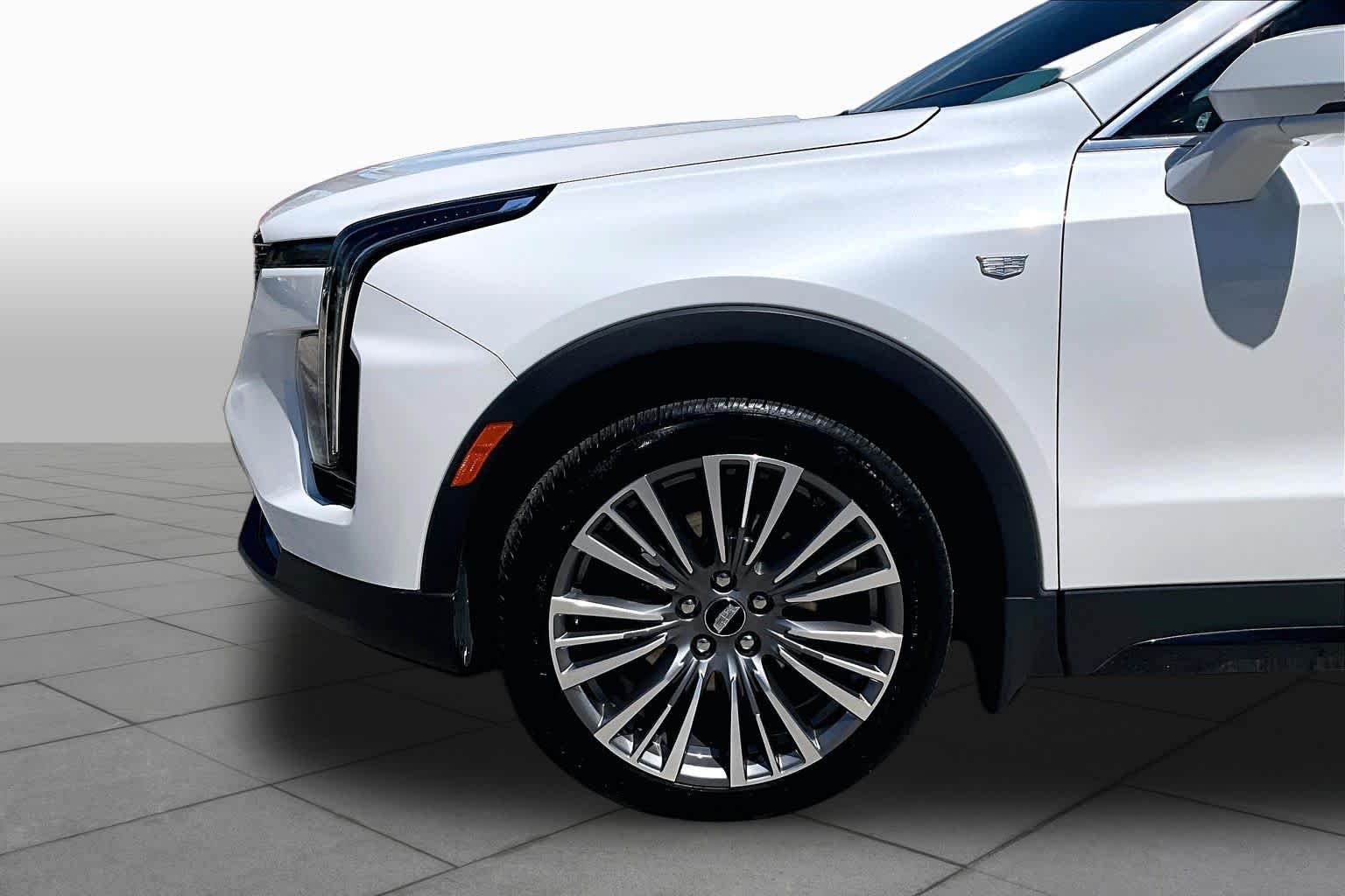 Used 2024 Crystal White Tricoat Cadillac FWD Premium Luxury image 11