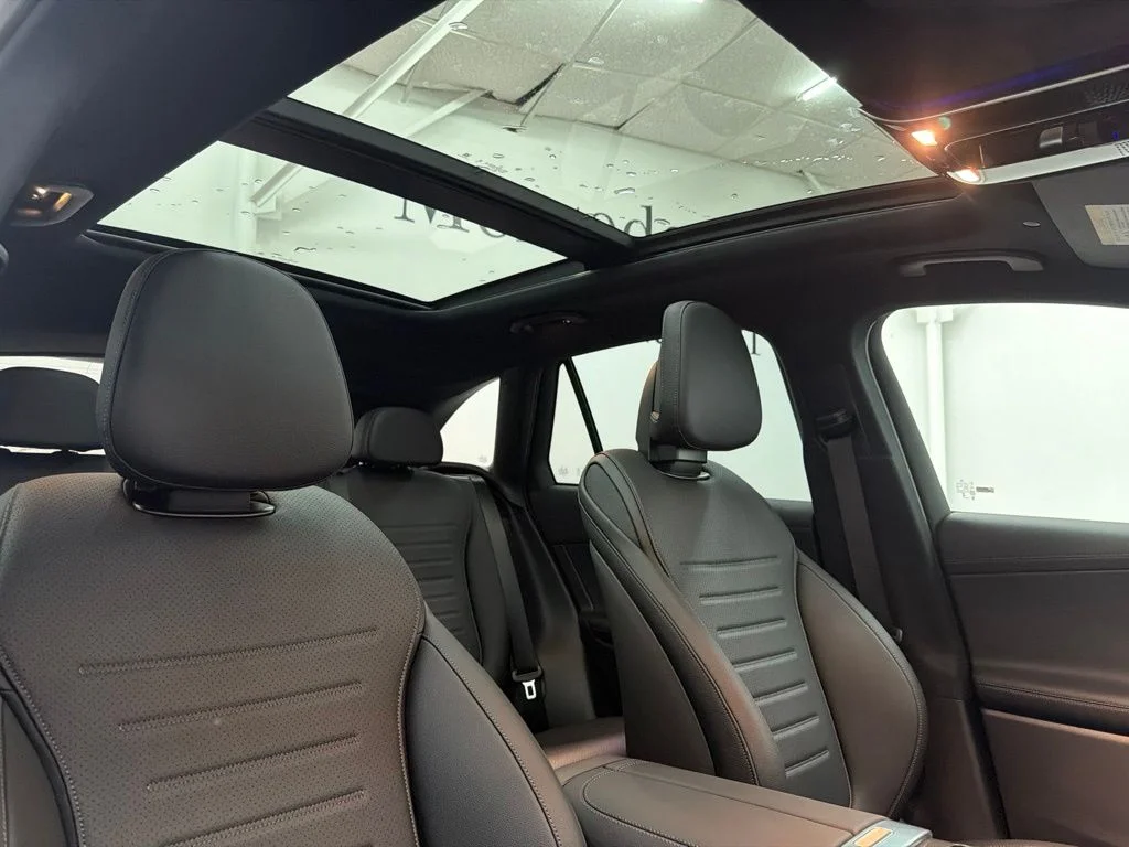 New 2026 Black Mercedes-Benz GLC 300 image 28