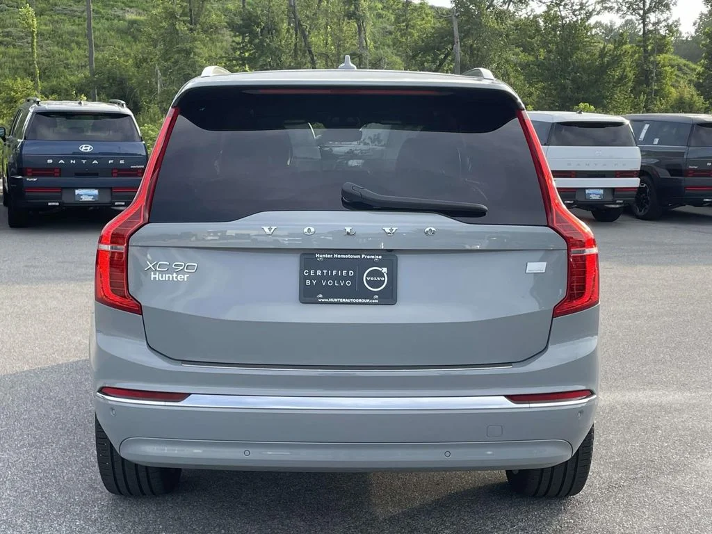 Certified Used 2024 Vapour Grey Metallic Volvo Ultimate Bright Theme image 27