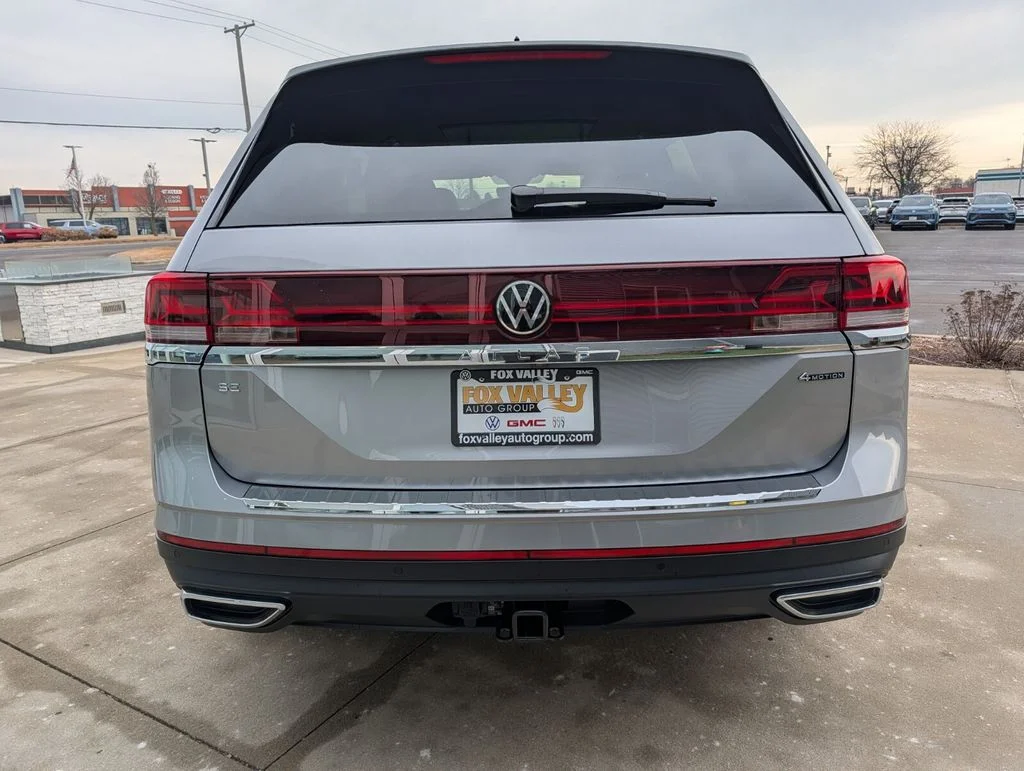 New 2026 Silver Volkswagen 2.0T SE w/Technology image 4