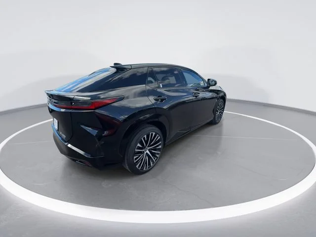 Used 2024 Black Lexus 450e Luxury image 8