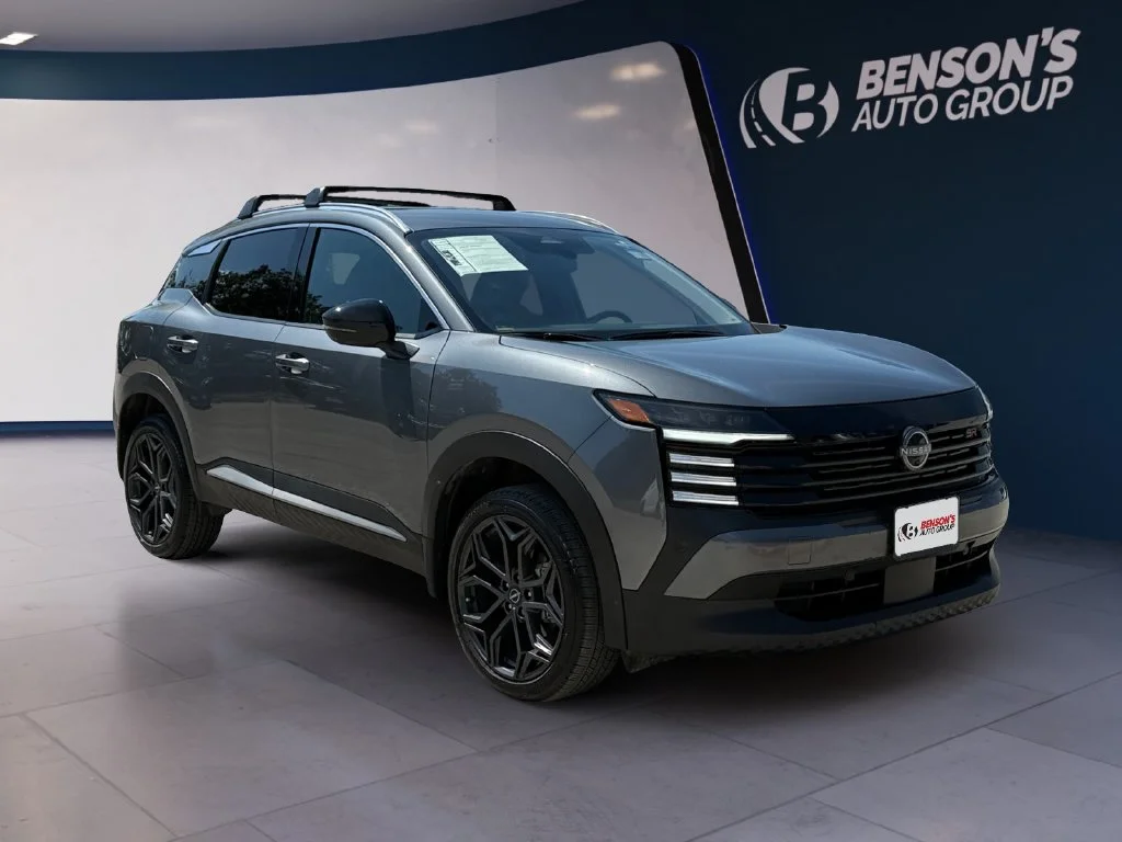 Used 2026 Gray Nissan SR image 7