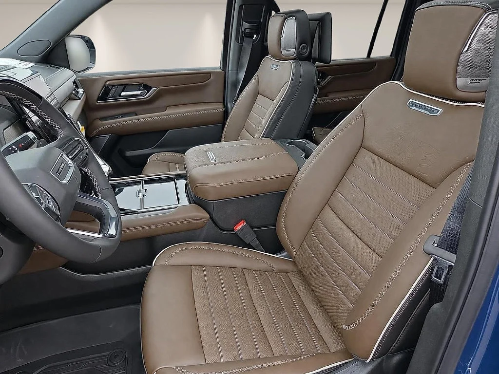2026 GMC Yukon XL Denali Ultimate - Photo 14