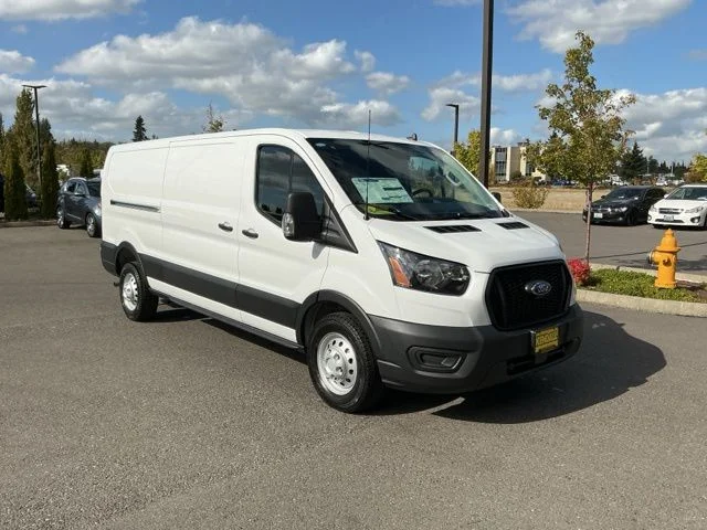 New 2025 Oxford White Ford Base image 3