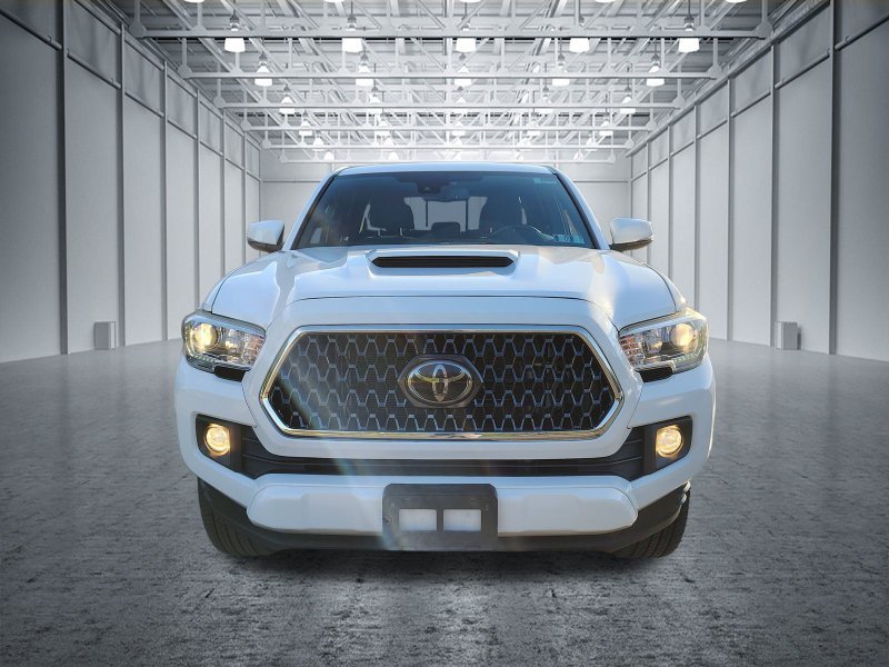 Used 2018 White Toyota TRD Sport image 3