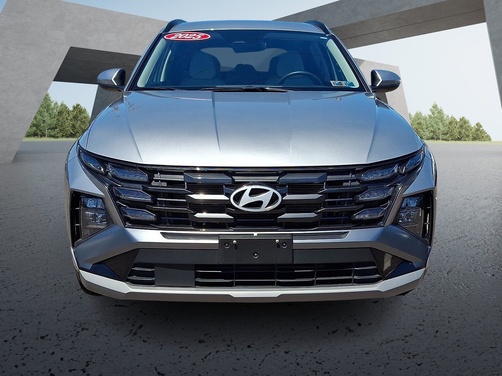 Used 2025 Shimmering Silver Hyundai SEL image 1