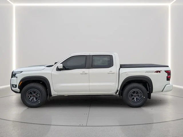 New 2026 White Nissan PRO-4X image 4