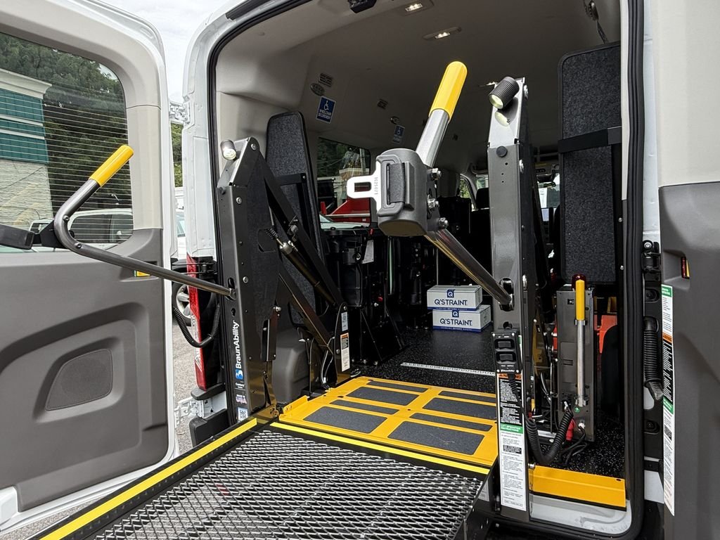 New 2026 Oxford White Ford Passenger Van XL image 11