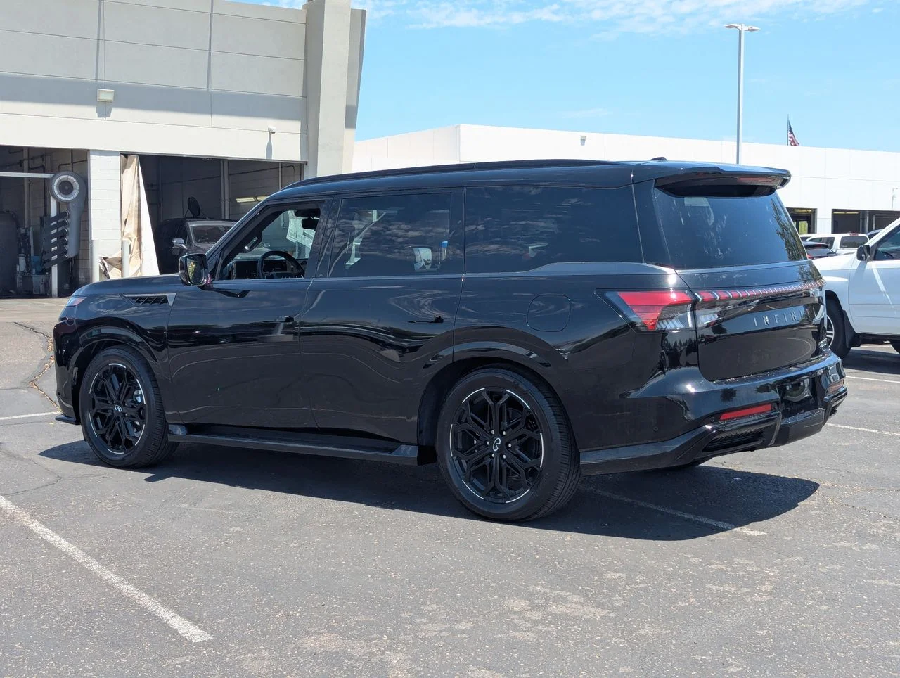 New 2027 MINERAL BLACK INFINITI Sport 4WD image 3