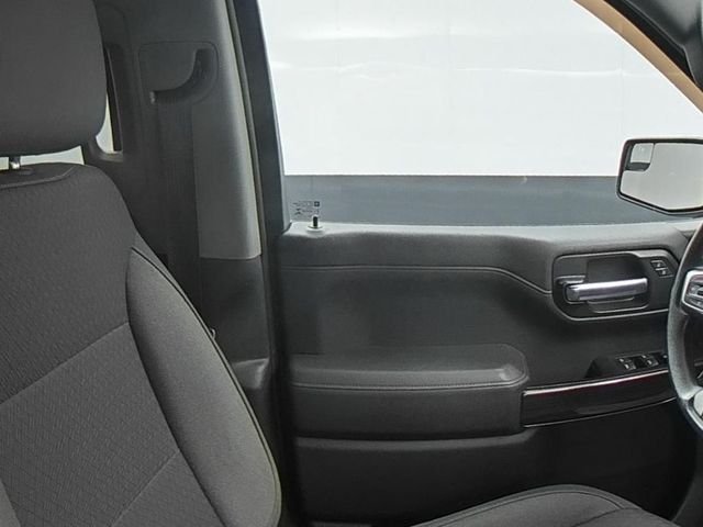 Used 2020 White Chevrolet LT image 34