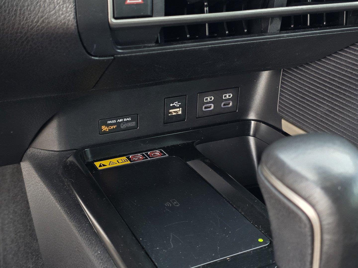 Used 2025 Ice Cap Toyota SE image 19