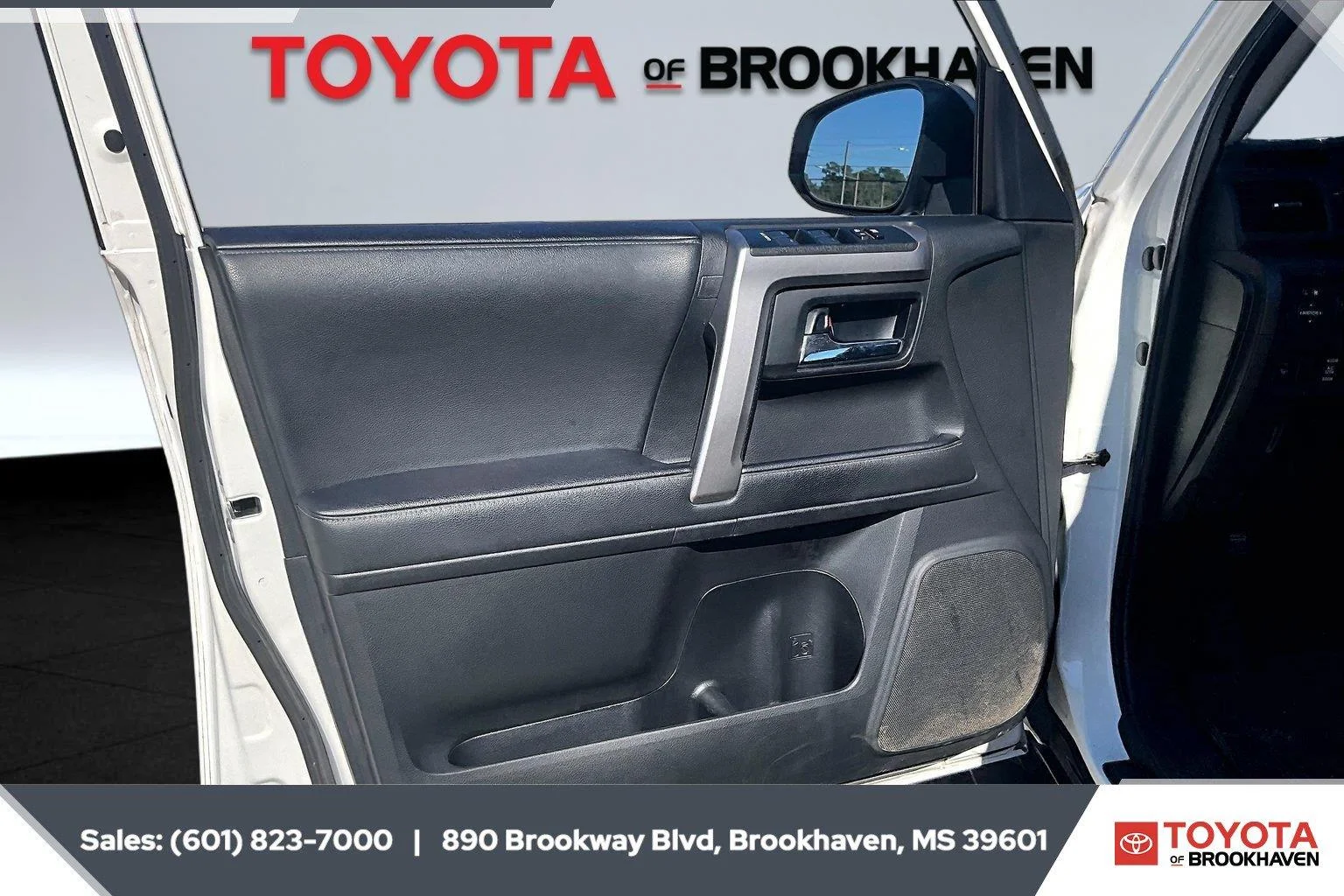 Used 2021 Super White Toyota SR5 Premium image 17