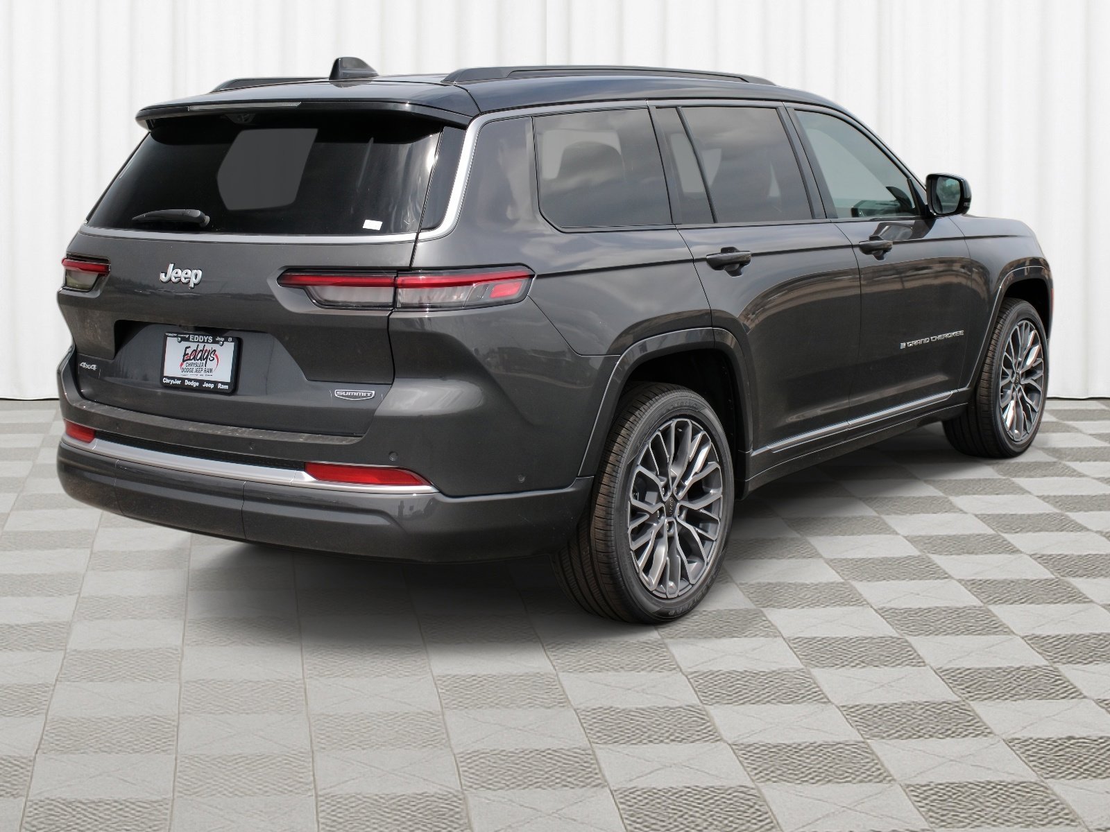 New 2026 Baltic Gray Metallic Clear-Coat Exterior Paint Jeep Summit image 37