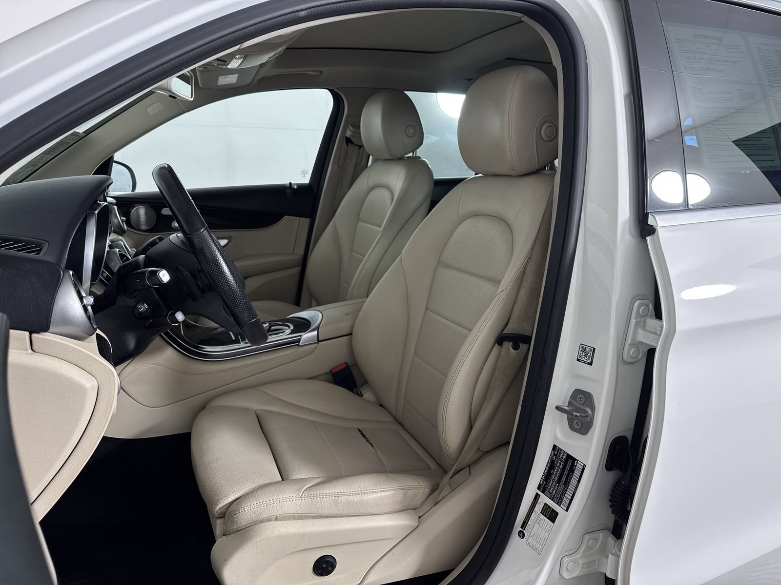 Used 2019 Polar White Mercedes-Benz GLC 300 image 17