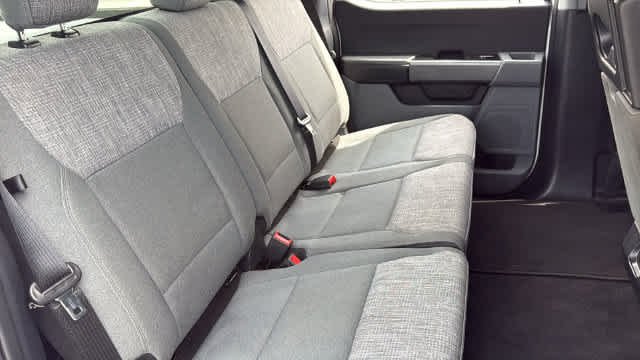 Used 2023 Oxford White Ford XLT image 29