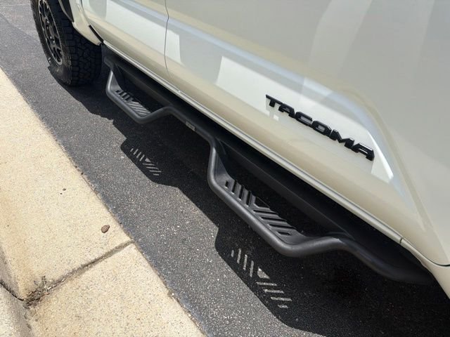Used 2025 White Toyota TRD Off-Road image 13