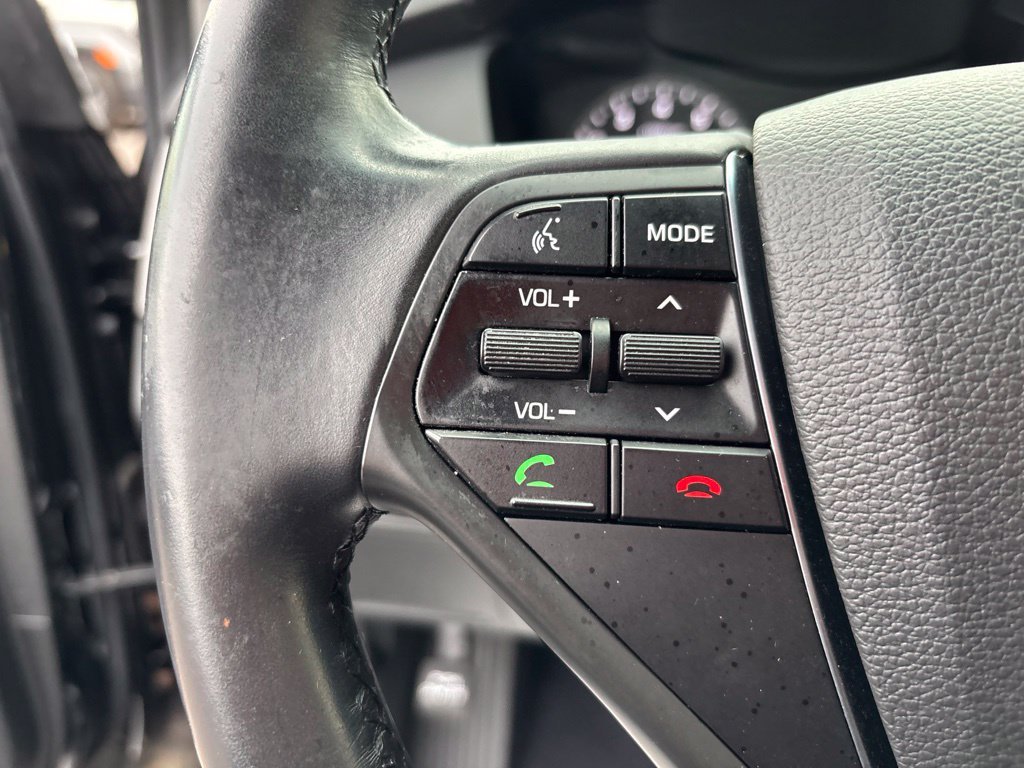 Used 2017 Black Hyundai Sport image 16