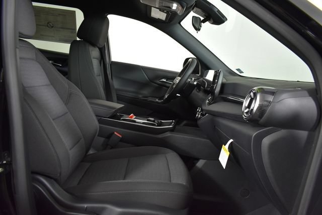 New 2027 Mosaic Black Metallic Chevrolet LT image 16