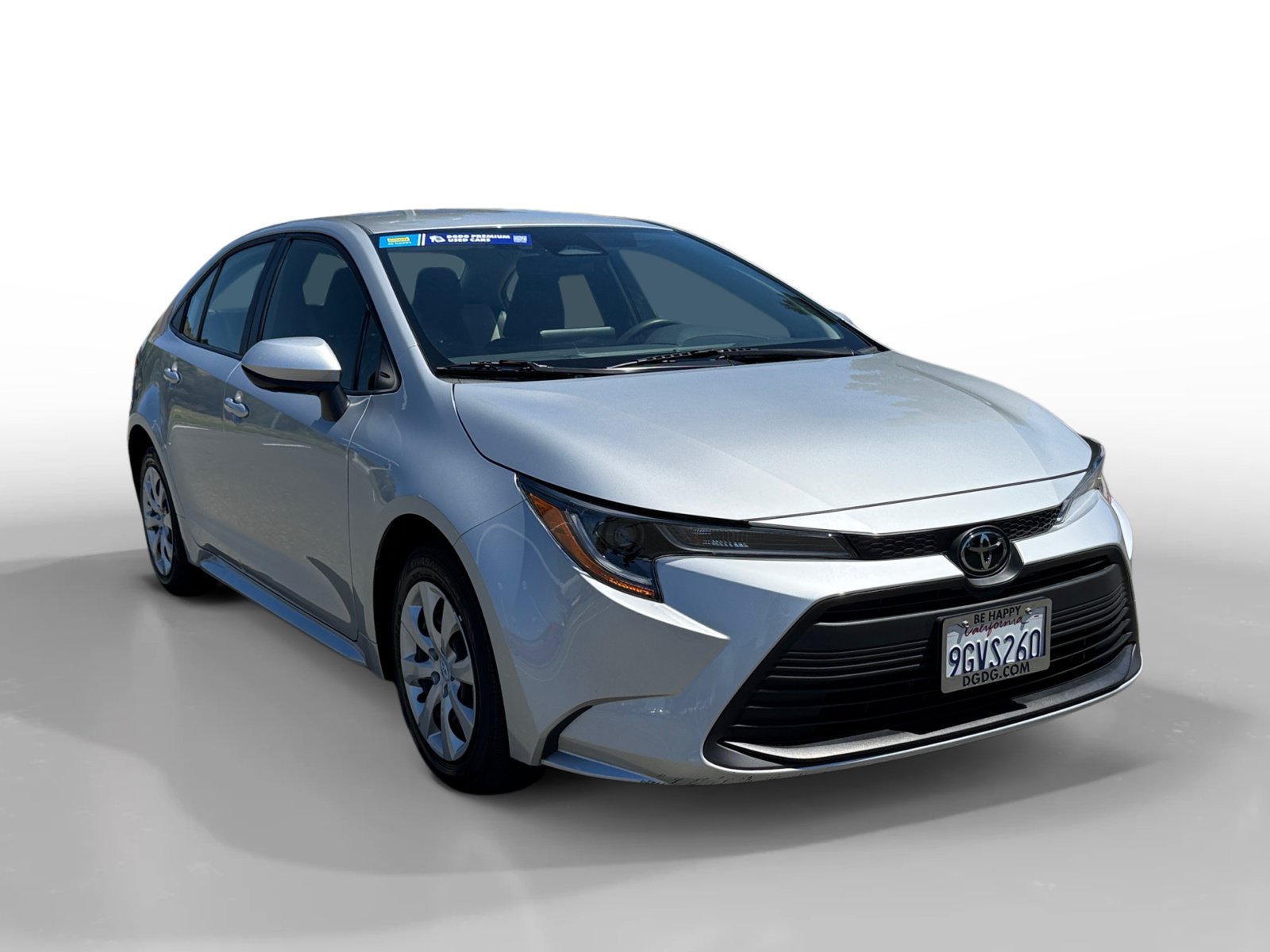 Used 2023 Classic Silver Metallic Toyota LE image 7