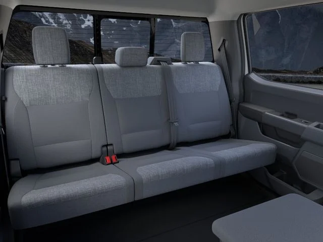 New 2026 Oxford White Ford XLT image 11