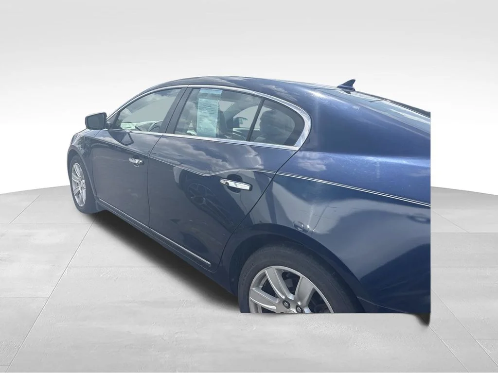 Used 2011 Blue Buick CXL image 7